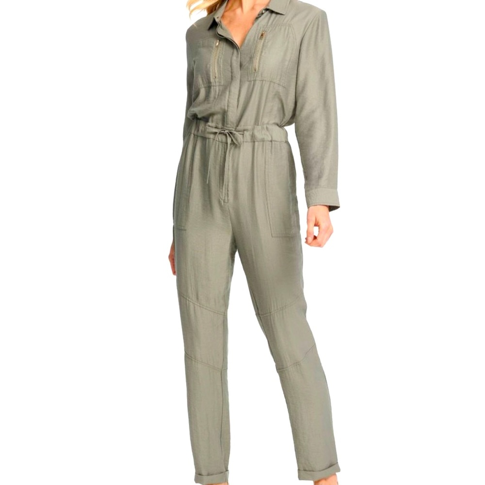 DKNY Khaki green jumpsuit 🖤